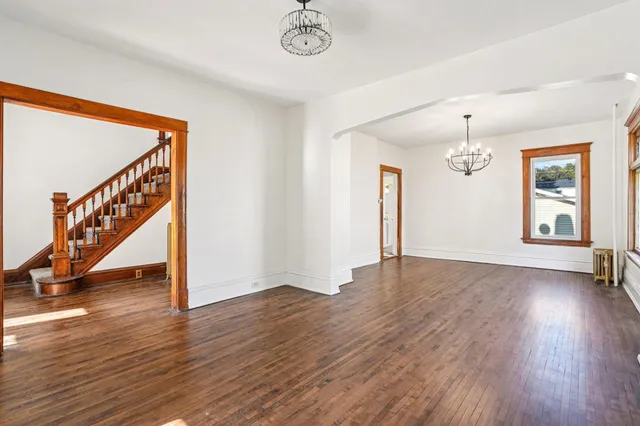 $340,000 | 1611 Edmund Avenue West, St. Paul, MN 55104