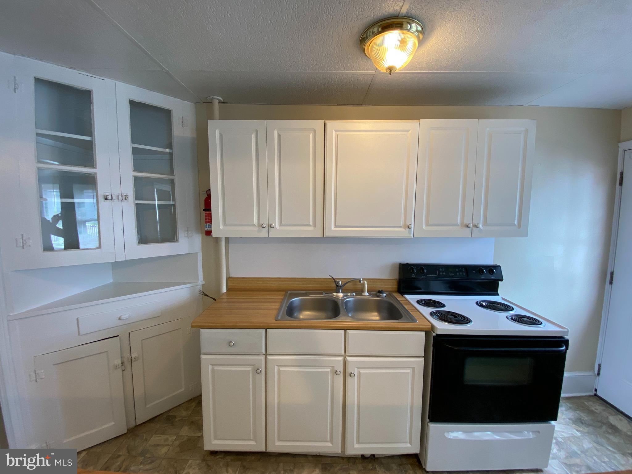 154 South Hanover Street, Unit 2 Carlisle, PA 17013 - Photo 5 of 13