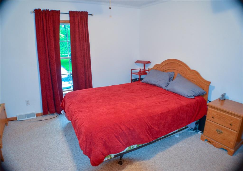 258 Community Park Road Vandergrift, PA 15690 - Photo 13 of 25 Gallery Image 13