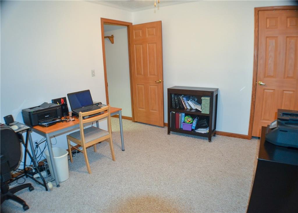 258 Community Park Road Vandergrift, PA 15690 - Photo 17 of 25 Gallery Image 17