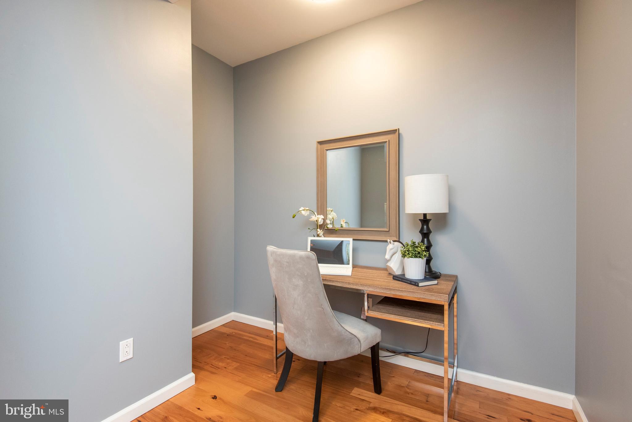 1425 Locust Street, Unit 4F Philadelphia, PA 19102 - Photo 12 of 34 a workspace room with furniture