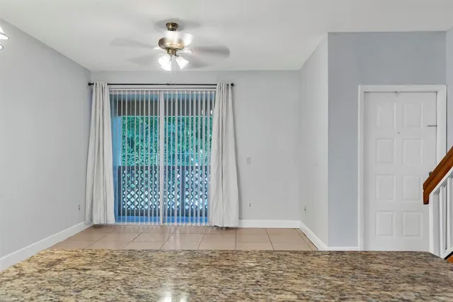 a view of entryway with a window