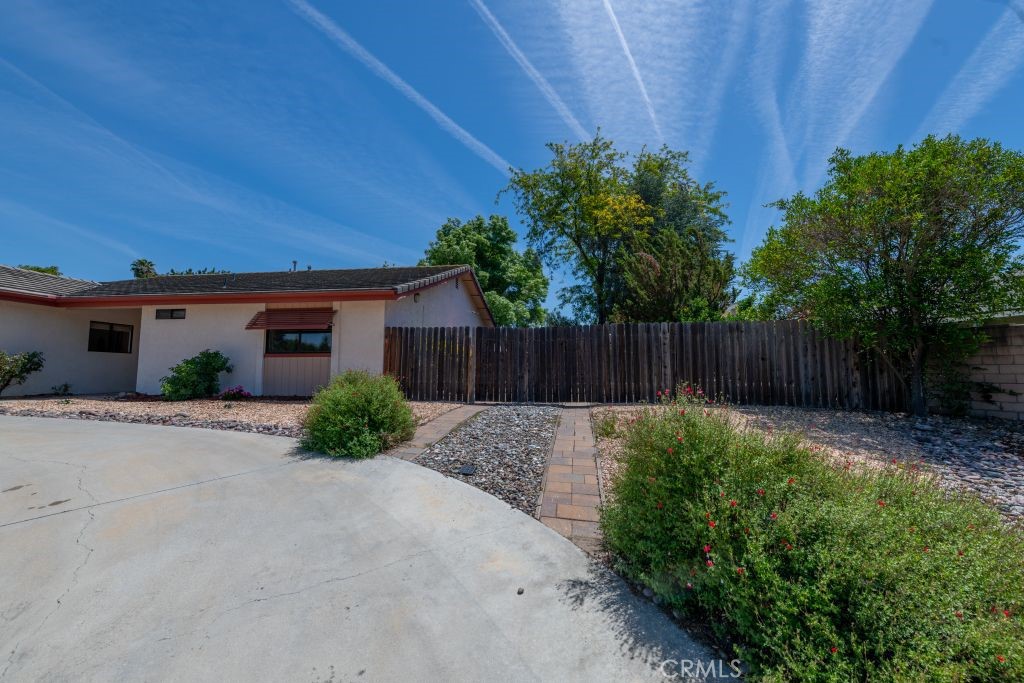 1634 Rambouillet Road Paso Robles, CA 93446 - Photo 2 of 42