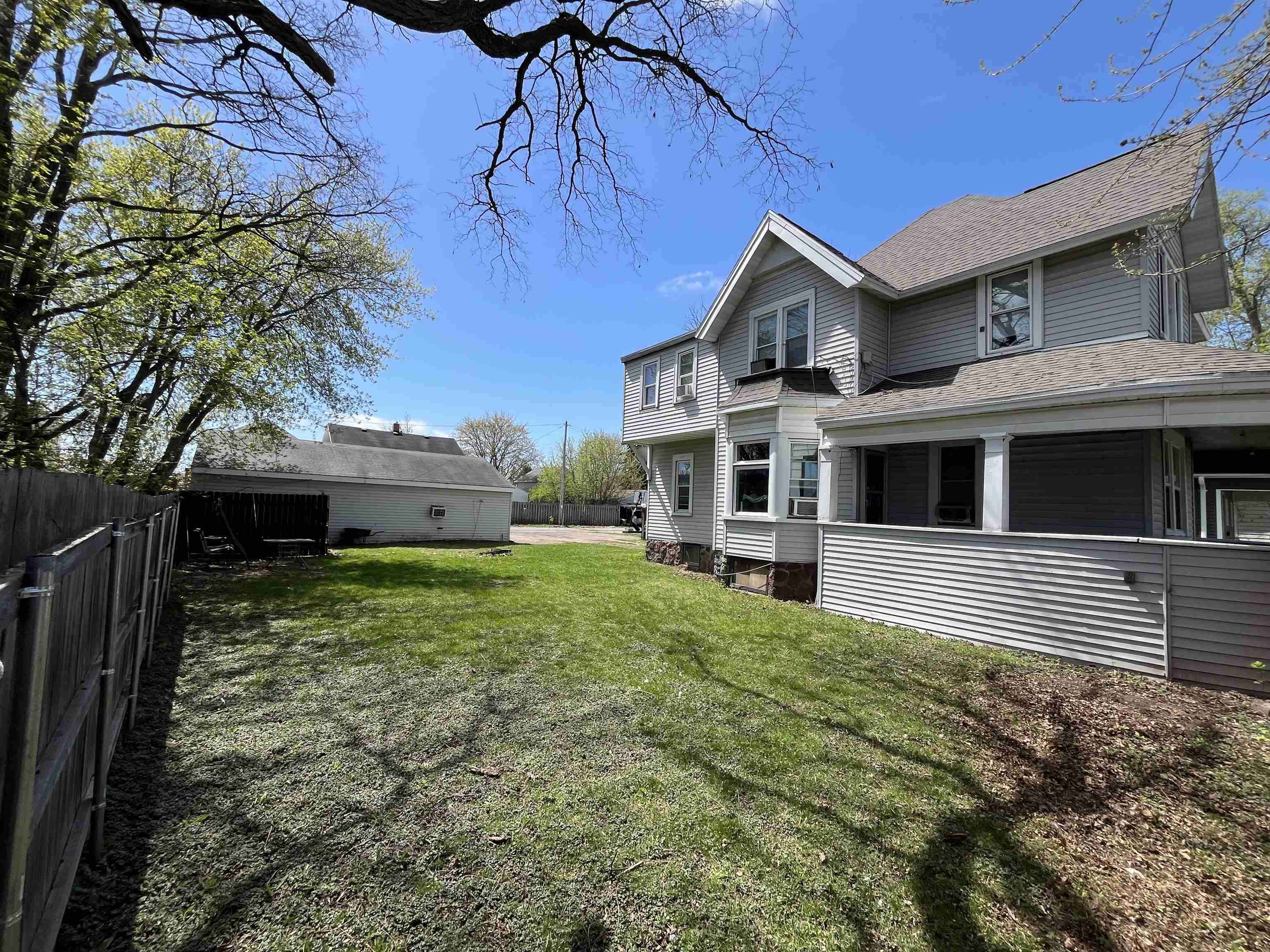 715 West Elsie Street Appleton, WI 54914 - Photo 2 of 16