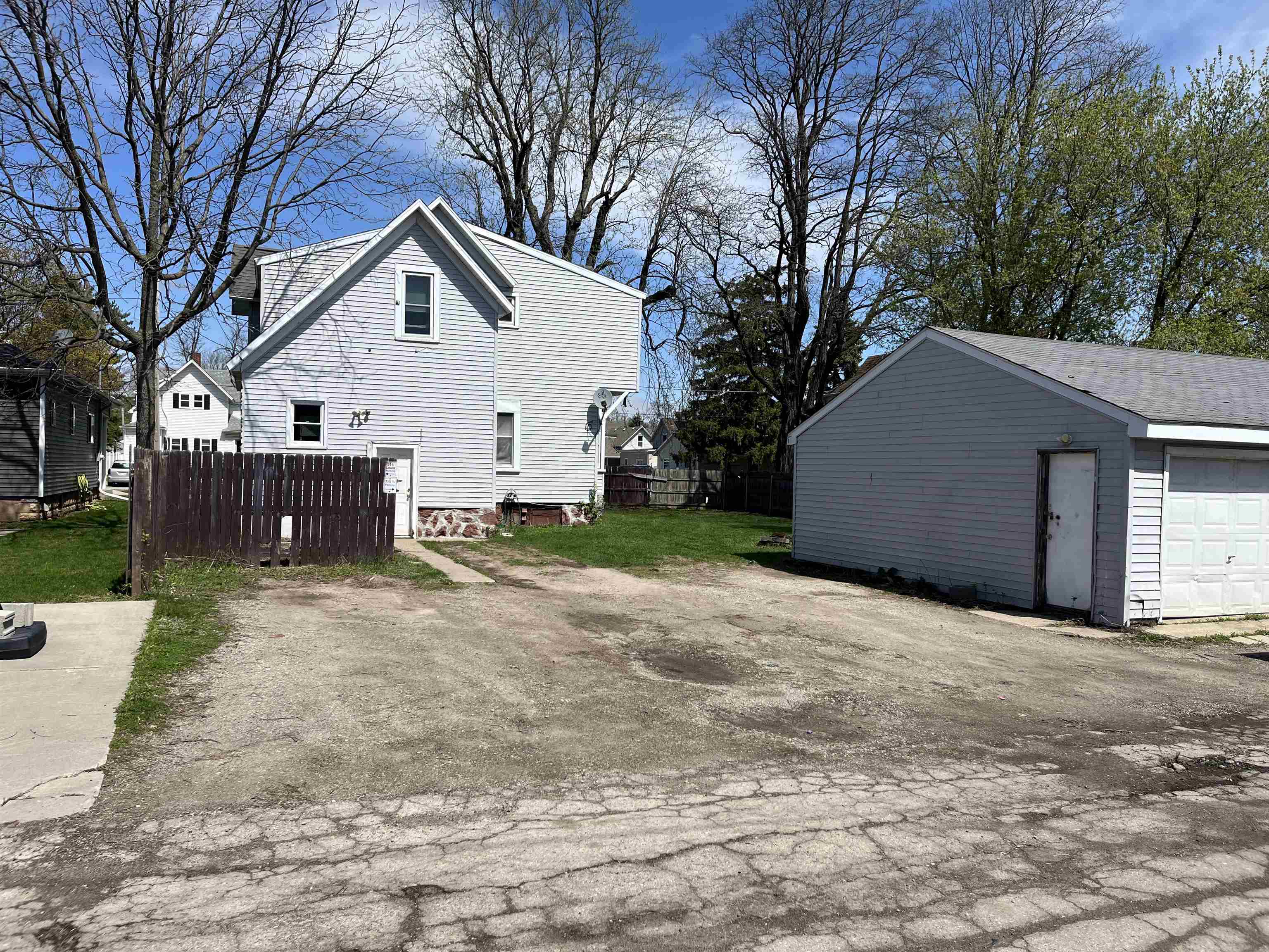 715 West Elsie Street Appleton, WI 54914 - Photo 3 of 16
