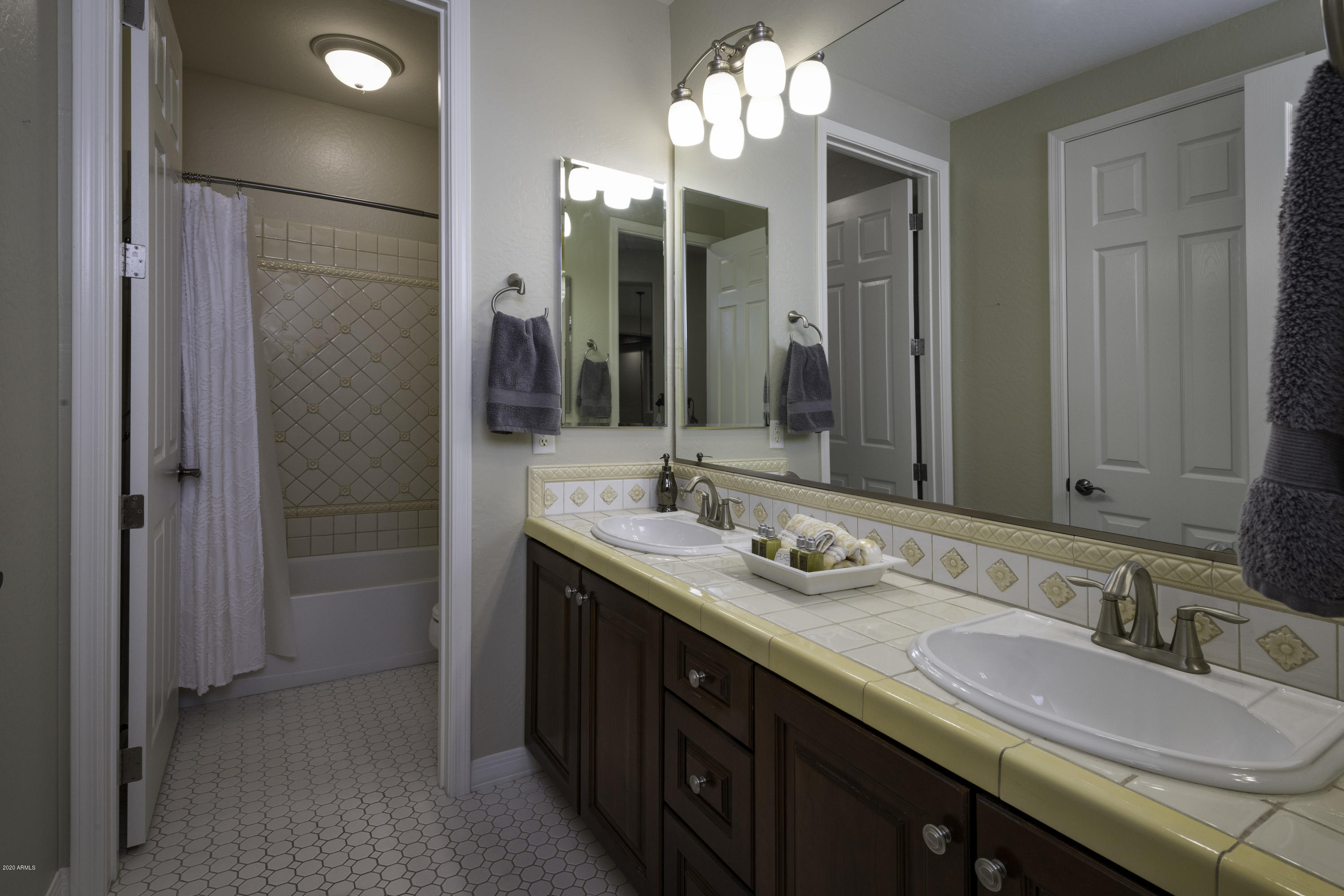3641 East Weather Vane Road Gilbert, AZ 85296 - Photo 42 of 50 Bathroom 2