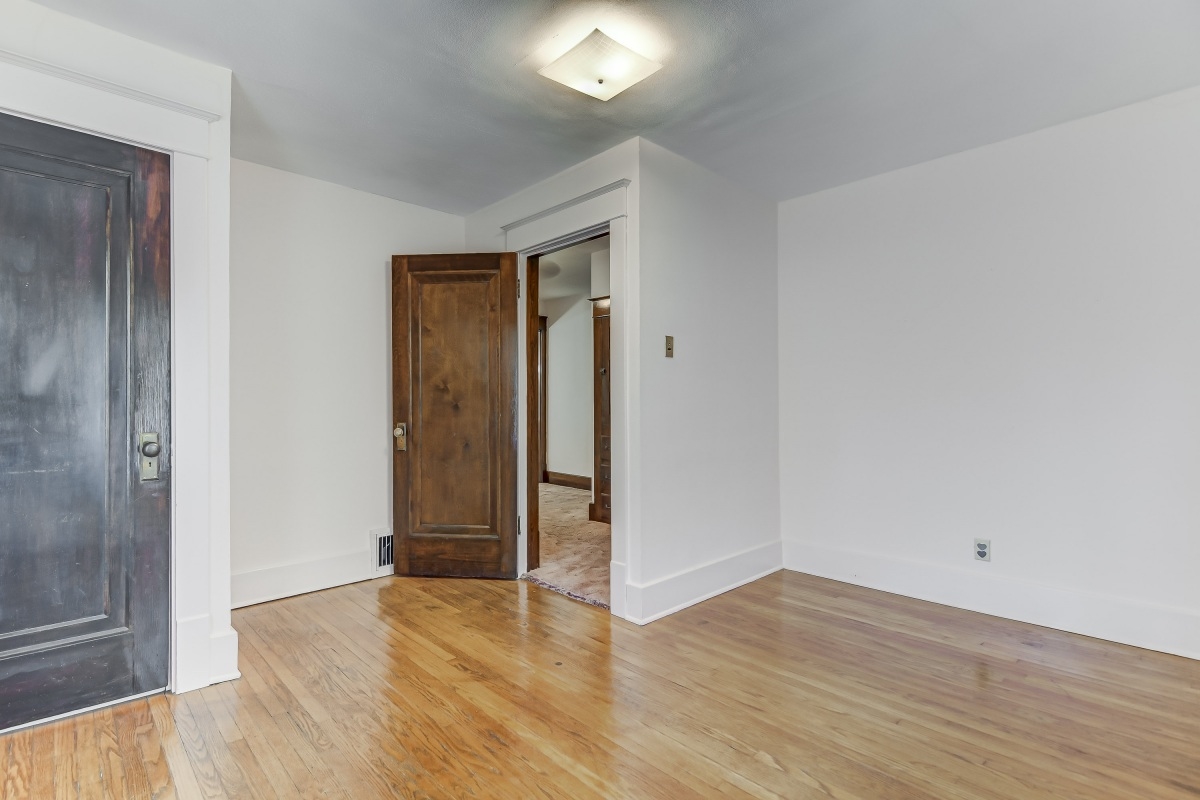 548 South State Street Springfield, IL 62704 - Photo 23 of 36