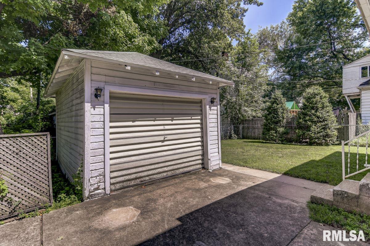 548 South State Street Springfield, IL 62704 - Photo 34 of 36