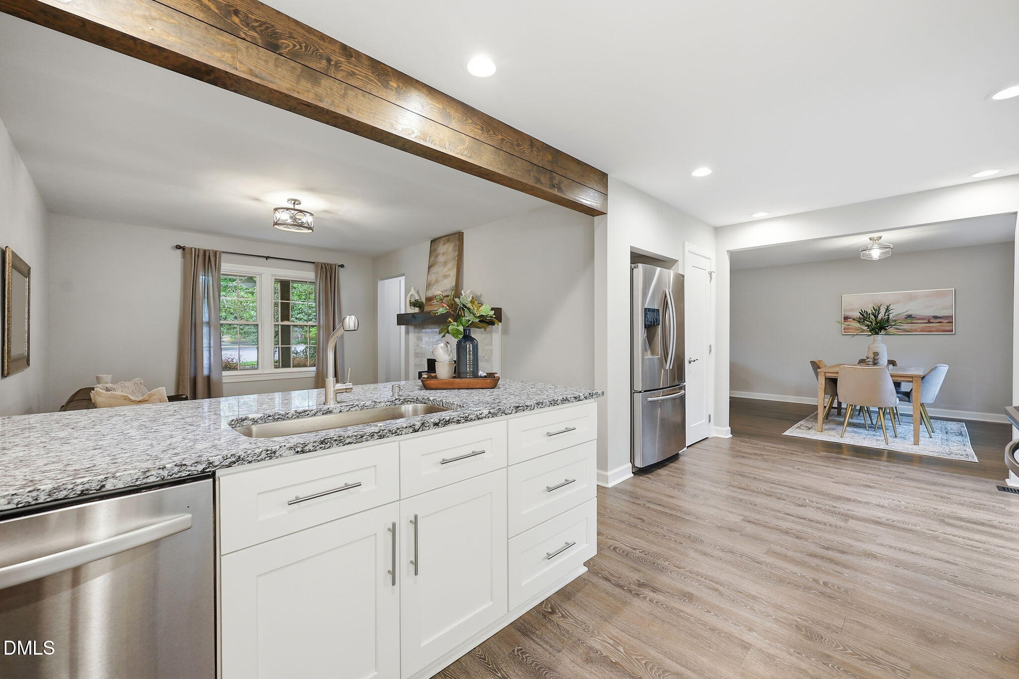 433 East Millbrook Road Raleigh, NC 27609 - Photo 10 of 35 10-web-or-mls-IMG_8963
