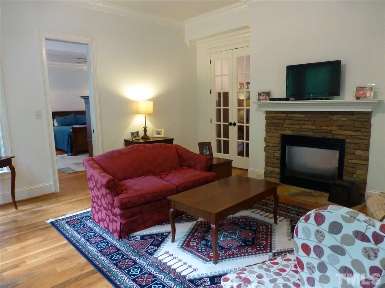 2433 Trenton Woods Way Raleigh, NC 27607 - Photo 16 of 30 Gallery Image 16