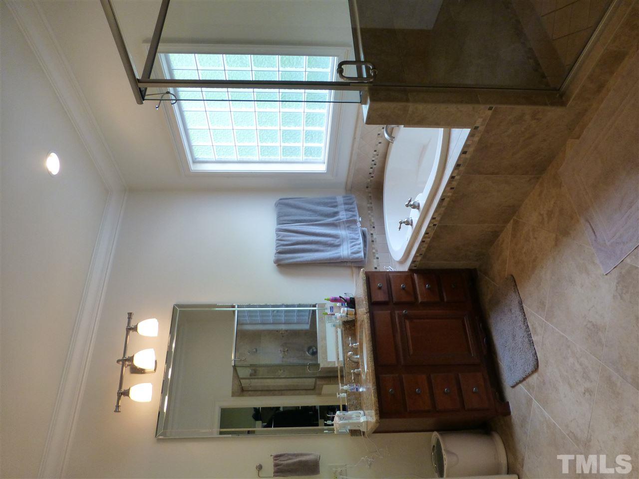 2433 Trenton Woods Way Raleigh, NC 27607 - Photo 20 of 30 Gallery Image 20