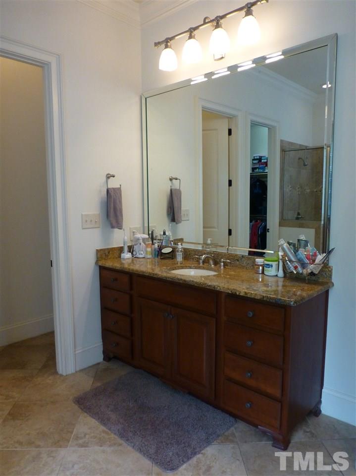2433 Trenton Woods Way Raleigh, NC 27607 - Photo 21 of 30 Gallery Image 21