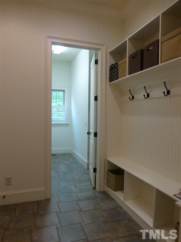 2433 Trenton Woods Way Raleigh, NC 27607 - Photo 8 of 30 Gallery Image 8