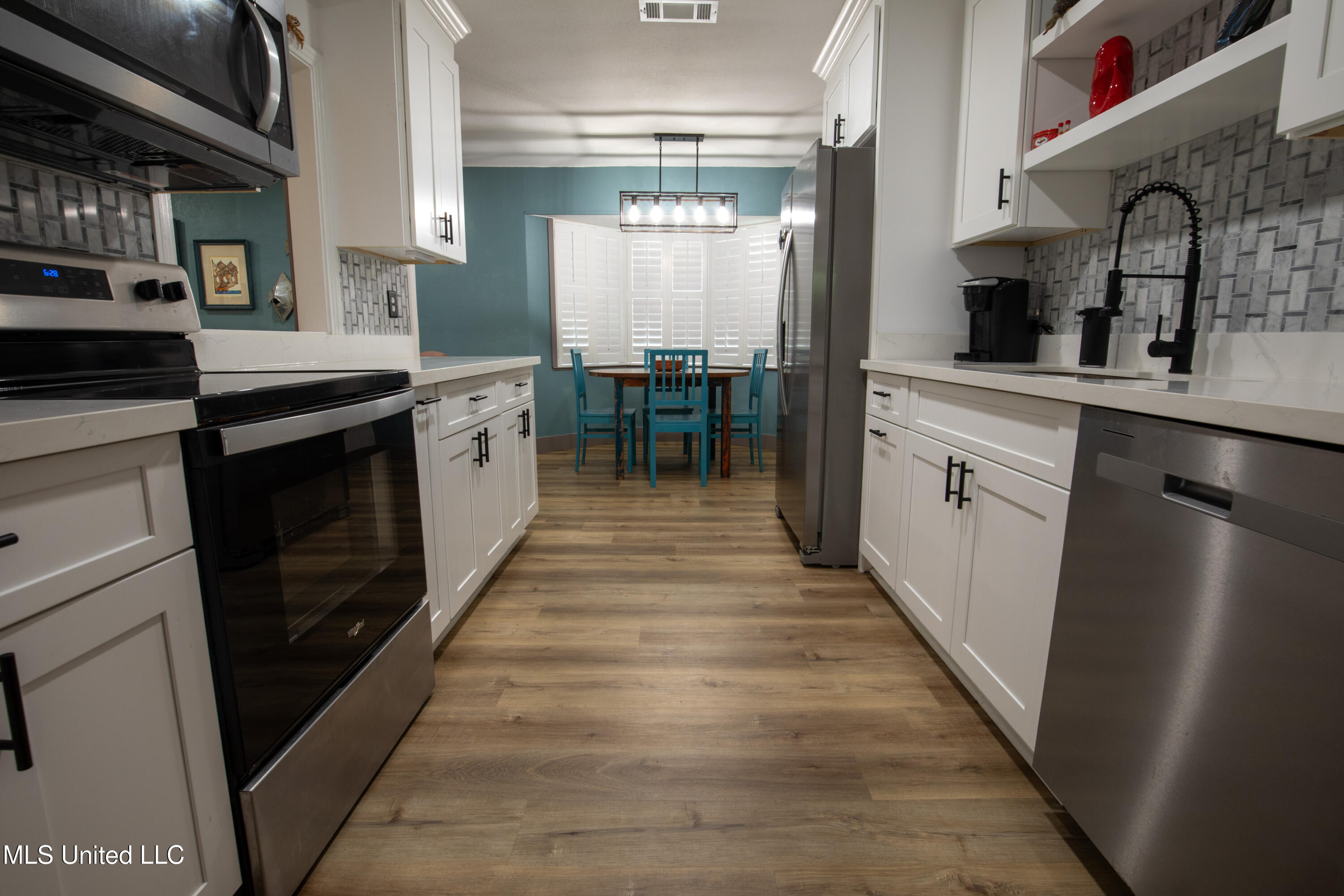 3314 Nottingham Road Ocean Springs, MS 39564 - Photo 14 of 30 3314Nottingham-Kitchen