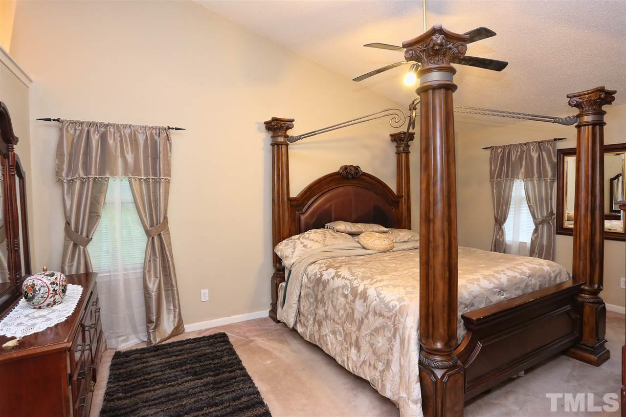5605 Preston Place Raleigh, NC 27604 - Photo 15 of 25 Gallery Image 15