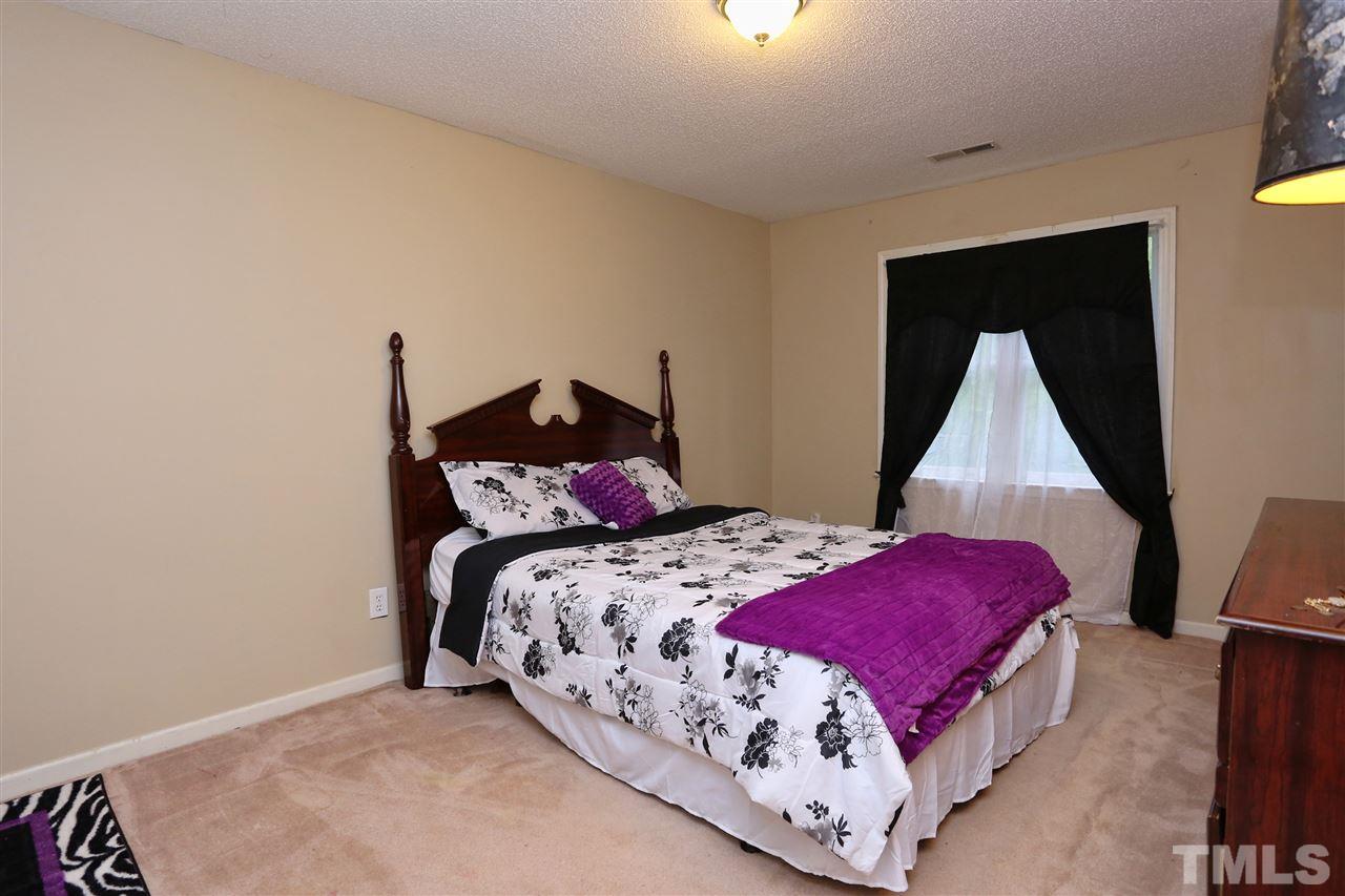 5605 Preston Place Raleigh, NC 27604 - Photo 22 of 25 Gallery Image 22