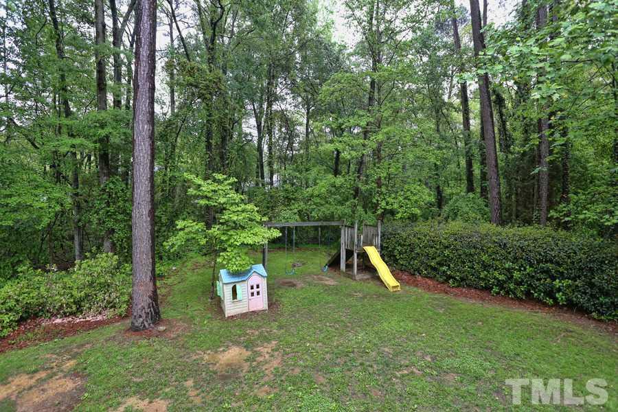 5605 Preston Place Raleigh, NC 27604 - Photo 23 of 25 Gallery Image 23