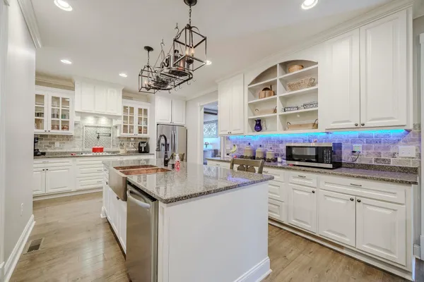 $675,000 | 340 Grand Oaks Cove, Savannah, TN 38372