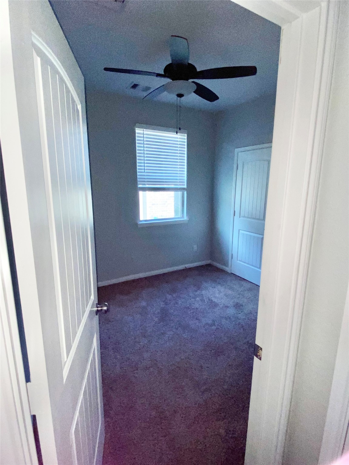 14223 Grand Hills Drive Conroe, TX 77303 - Photo 16 of 18 secondary bedroom