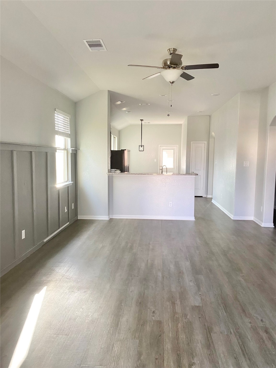14223 Grand Hills Drive Conroe, TX 77303 - Photo 6 of 18 entry living room