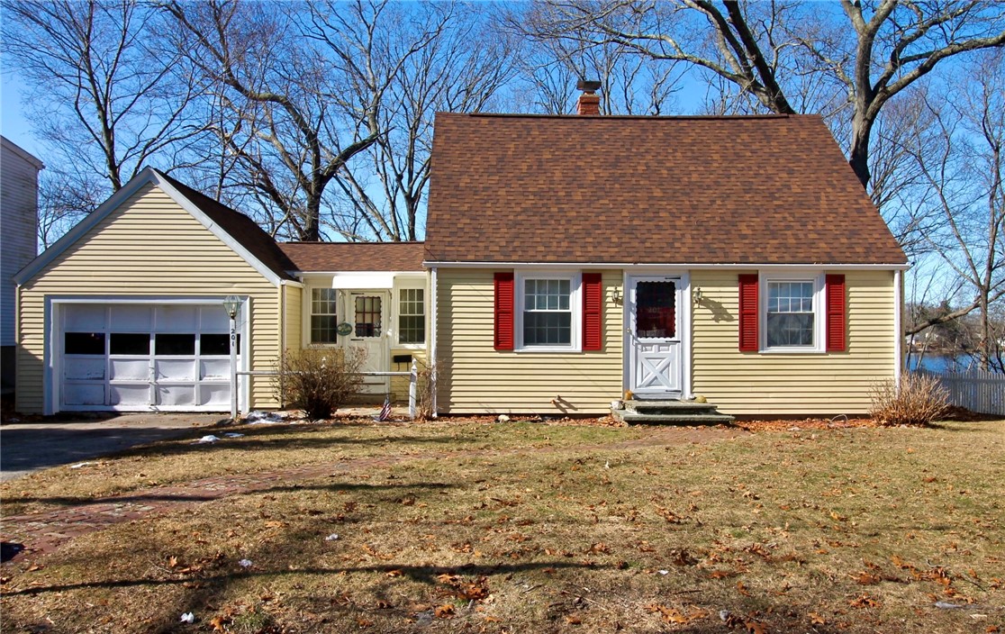 201 Edgehill Road Warwick, RI 02889 - Photo 2 of 20