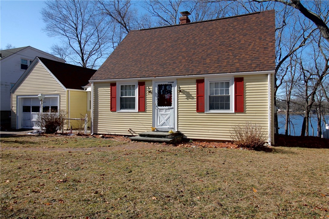201 Edgehill Road Warwick, RI 02889 - Photo 4 of 20