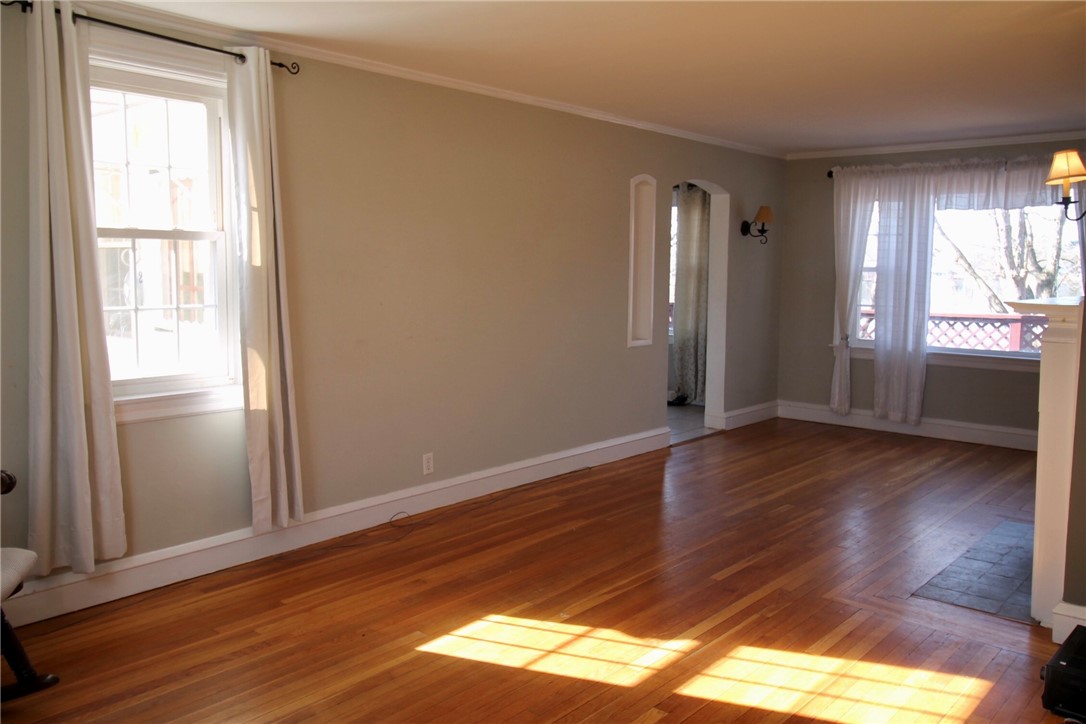 201 Edgehill Road Warwick, RI 02889 - Photo 6 of 20