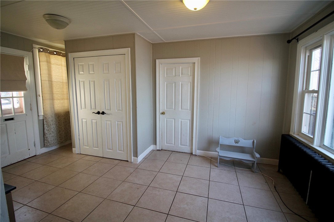 201 Edgehill Road Warwick, RI 02889 - Photo 9 of 20