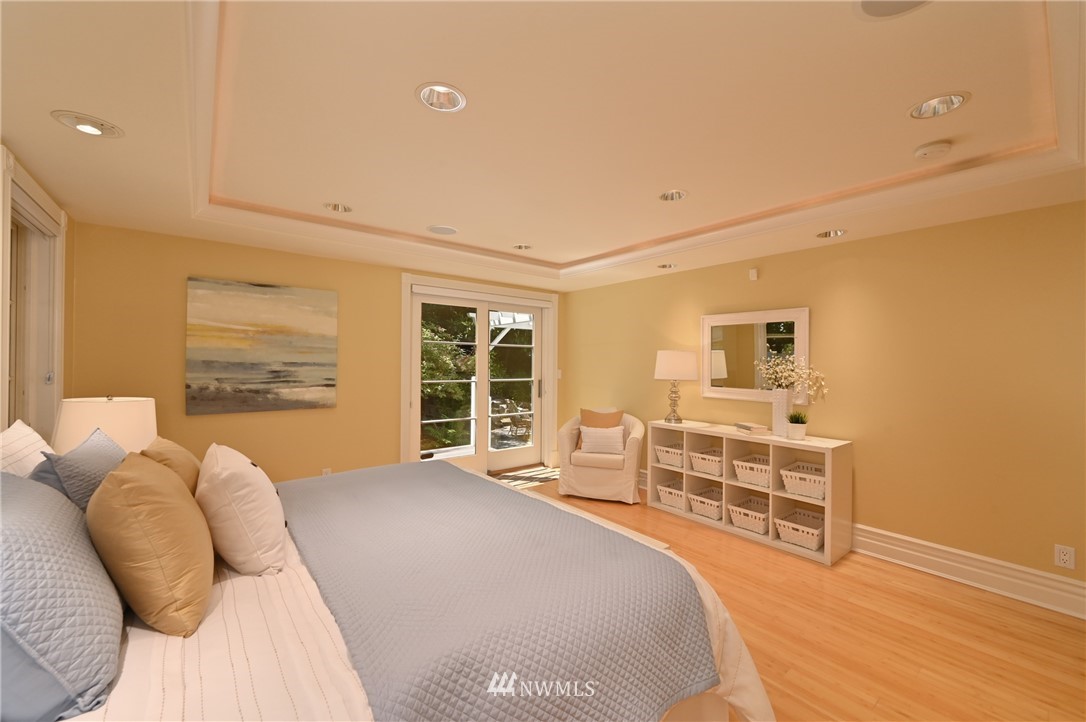 3363 West Commodore Way Seattle, WA 98199 - Photo 13 of 40