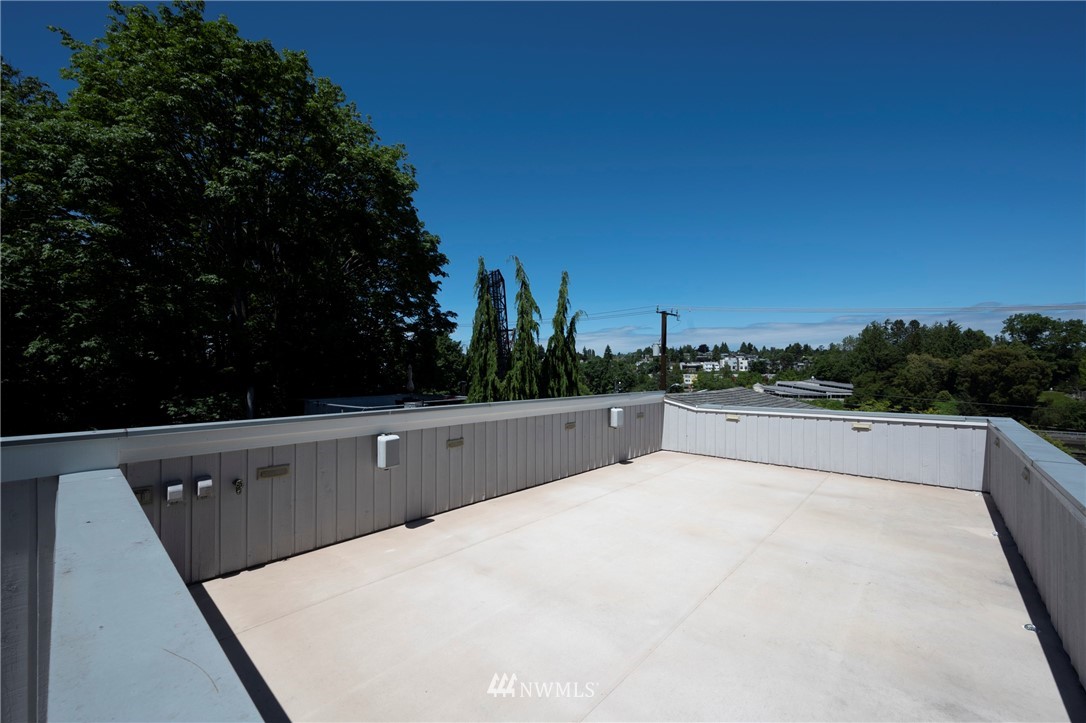 3363 West Commodore Way Seattle, WA 98199 - Photo 31 of 40
