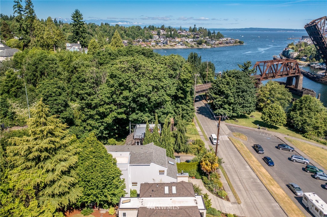 3363 West Commodore Way Seattle, WA 98199 - Photo 39 of 40