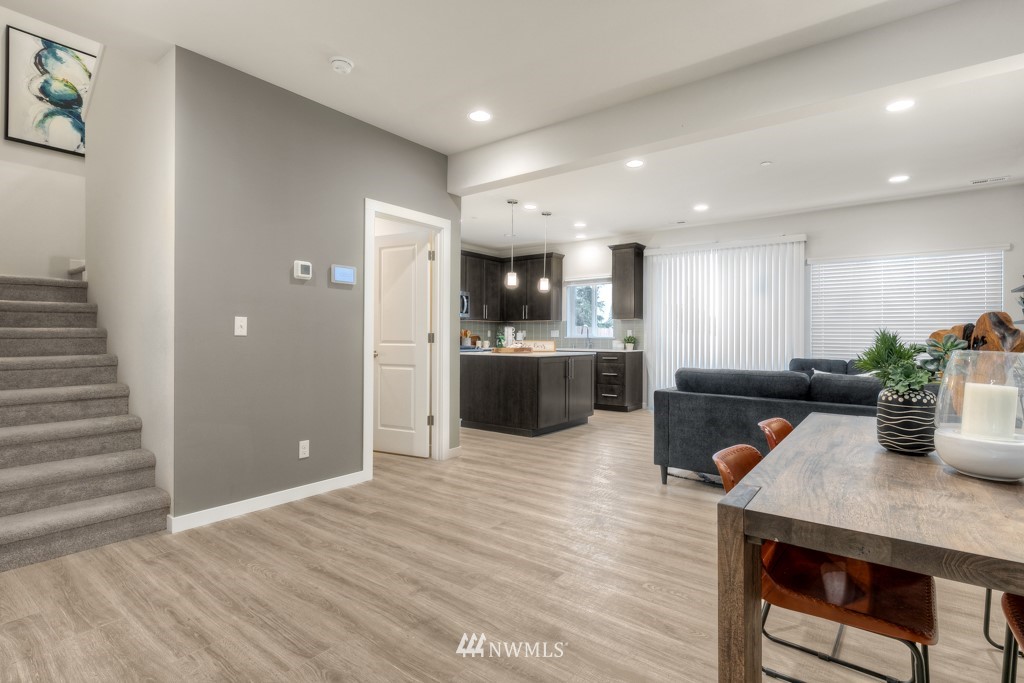 20902 B 42nd Avenue Southeast, Unit 1002 Bothell, WA 98021 - Photo 8 of 31 Gallery Image 8