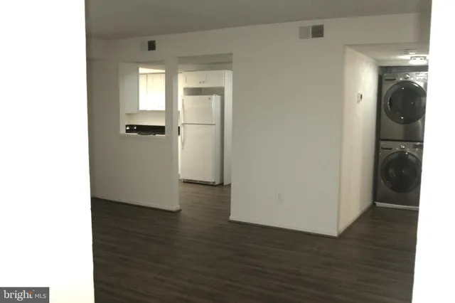 $274,400 | 9360 Caspian Way, Unit 202, Manassas, VA 20110