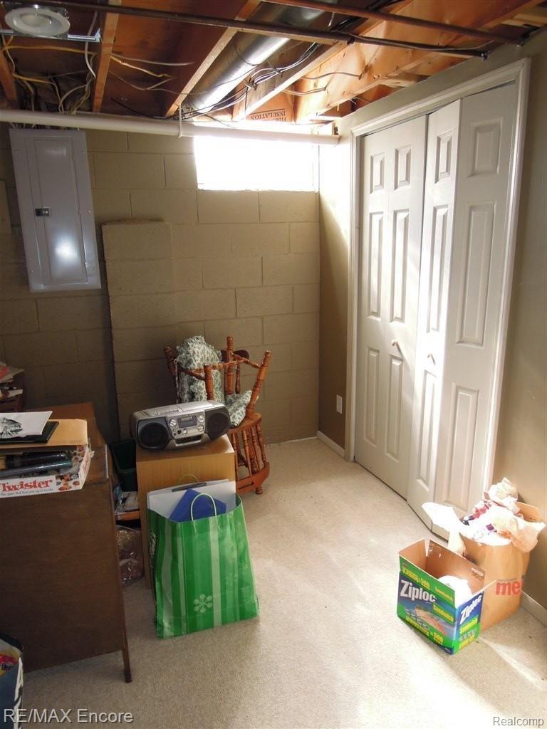 2725 Frembes Road Waterford, MI 48329 - Photo 23 of 24 DSCN5411.JPG