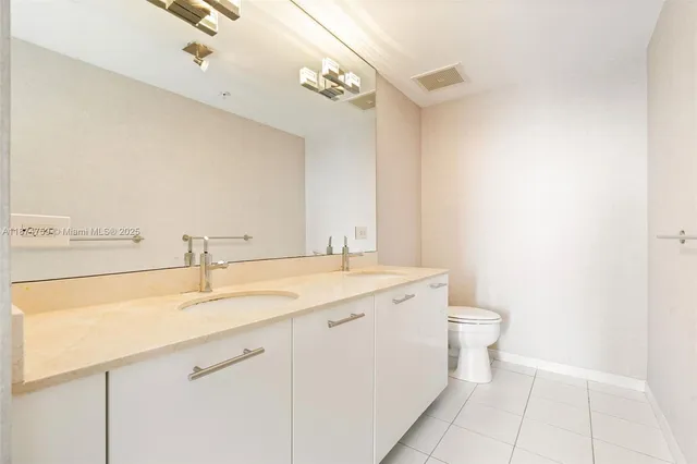 $4,800 | 3470 East Coast Avenue, Unit H1711, Miami, FL 33137