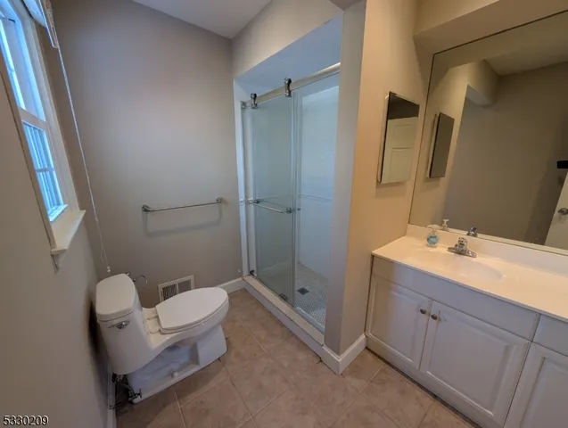 $3,700 | 87 East Main Street, Unit 87A, Mendham, NJ 07945