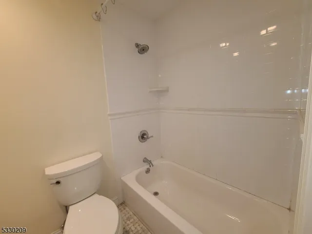 $3,700 | 87 East Main Street, Unit 87A, Mendham, NJ 07945