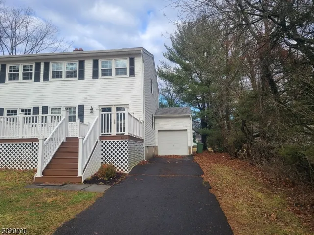 $3,700 | 87 East Main Street, Unit 87A, Mendham, NJ 07945