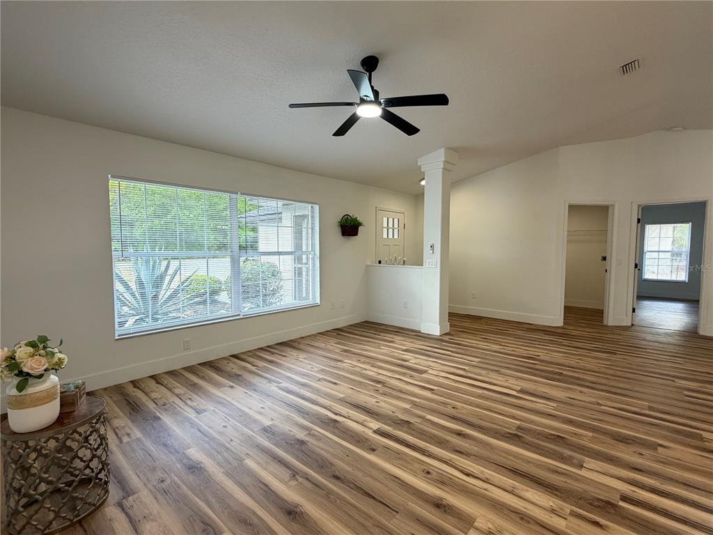30 Olive Cir Loop Ocala, FL 34472 - Photo 5 of 25
