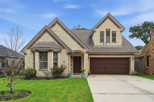 $4,800 | 1427 Scharpe Street, Houston, TX 77023