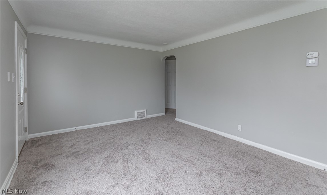 4615 Burleigh Road Cleveland, OH 44125 - Photo 6 of 27
