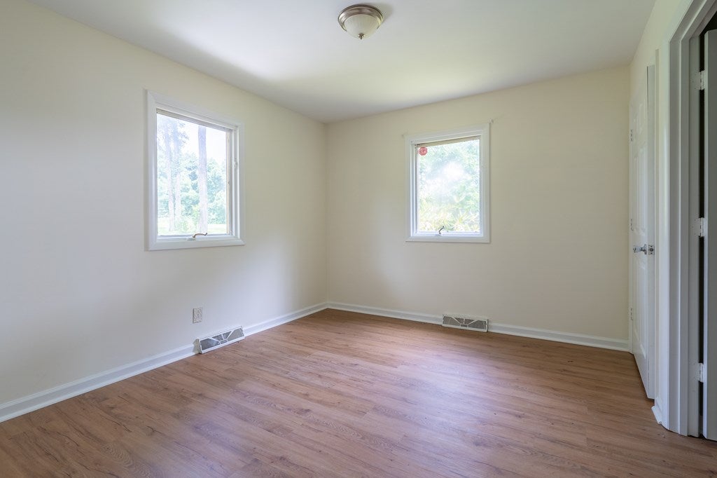 864 Rhododendron Road Hillsville, VA 24343 - Photo 17 of 28 Gallery Image 17