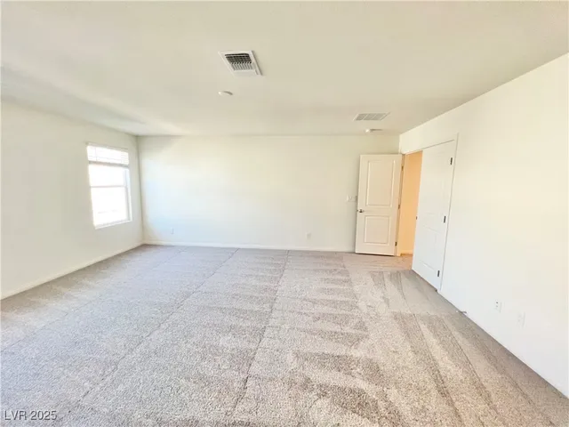 $2,550 | 6972 West Ford Avenue, Las Vegas, NV 89113