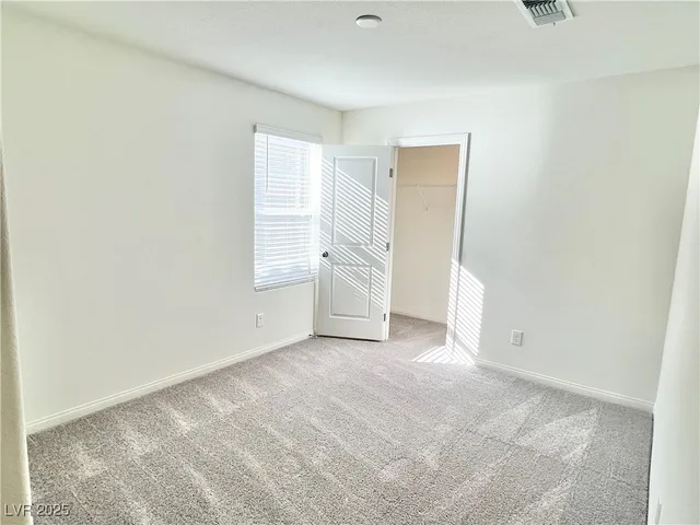 $2,550 | 6972 West Ford Avenue, Las Vegas, NV 89113