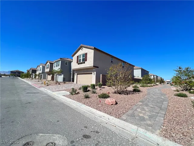 $2,550 | 6972 West Ford Avenue, Las Vegas, NV 89113
