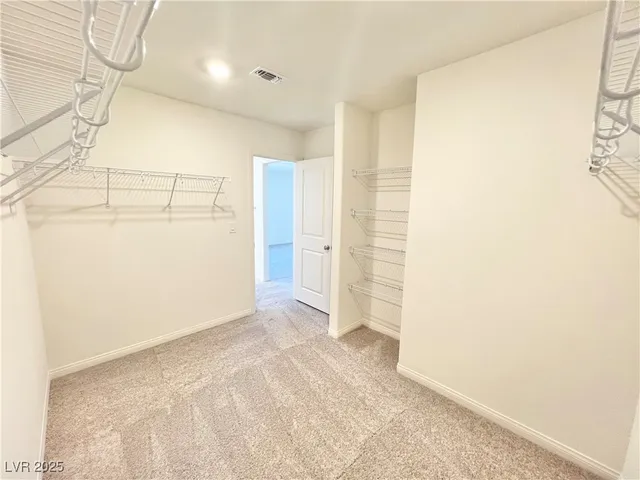 $2,550 | 6972 West Ford Avenue, Las Vegas, NV 89113