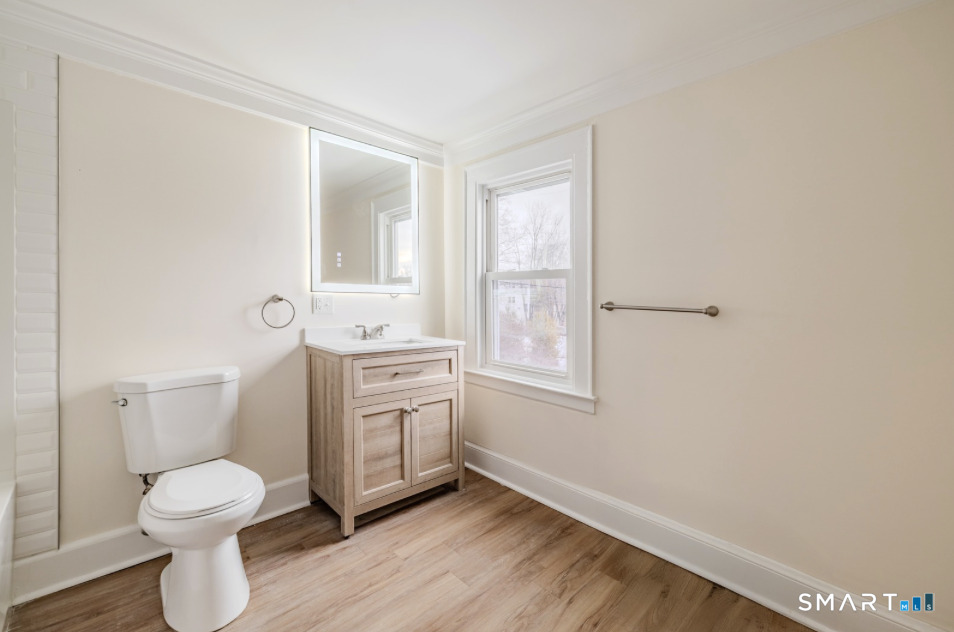 8 Piney Ridge Road Cromwell, CT 06416 - Photo 14 of 21