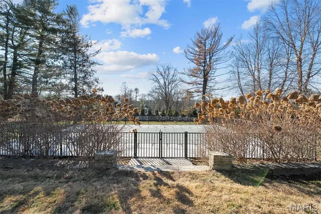 $3,500,000 | 9928 Litzsinger Road, Ladue, MO 63124