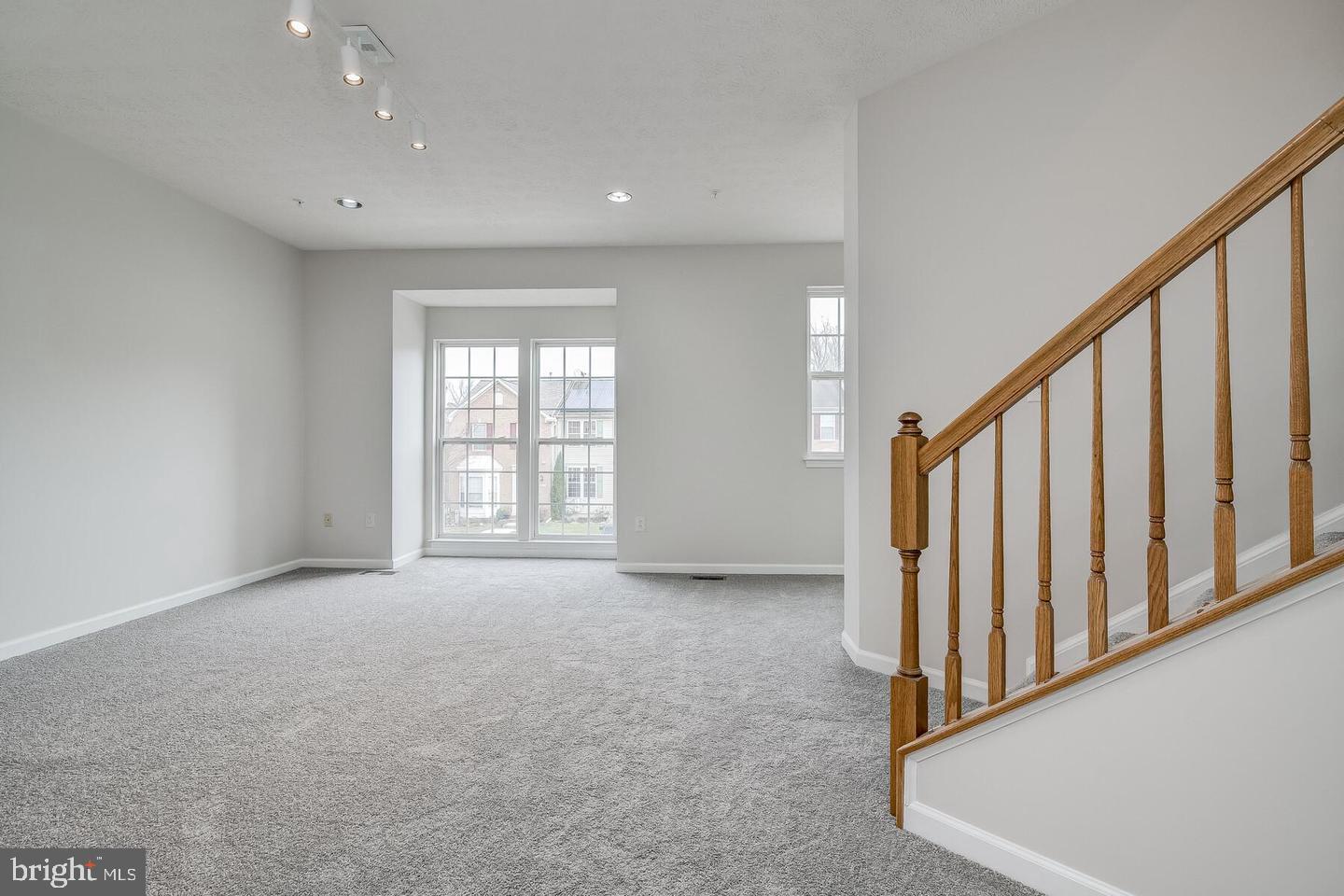 1432 Pangbourne Way Hanover, MD 21076 - Photo 7 of 38