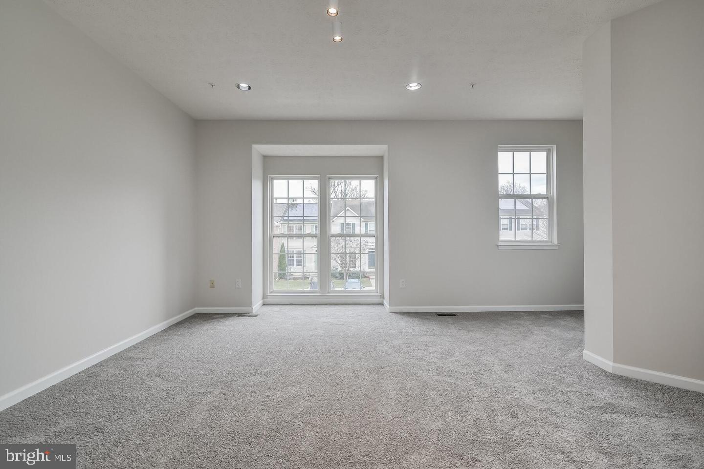 1432 Pangbourne Way Hanover, MD 21076 - Photo 9 of 38
